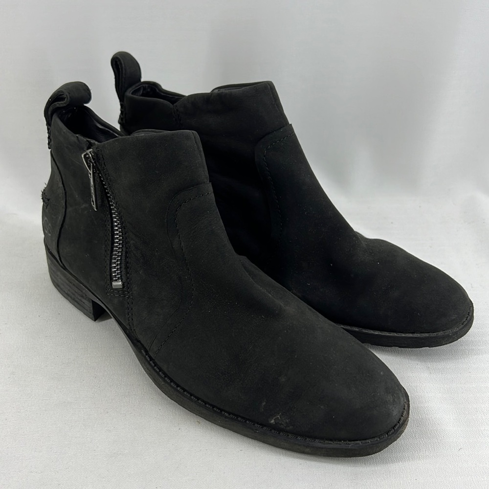 UGG Aureo Ankle Boots Booties Size 7 Waterproof Black Leather Side Zip